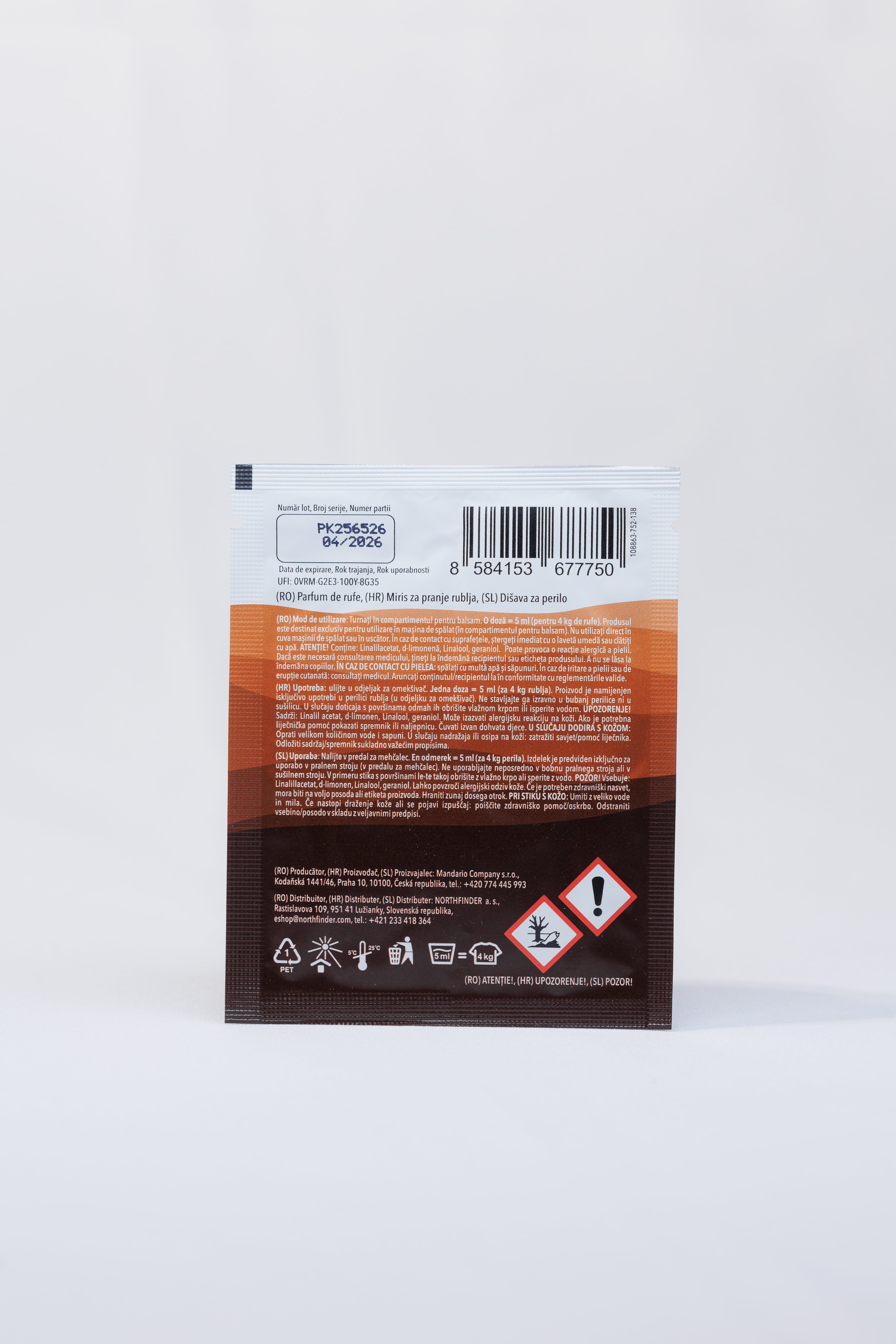 CLASSIC FRESH Parfum de rufe zilnic cu note florale 5ML