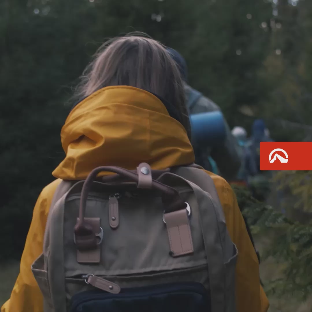 Încarcă video: CLASSIC FRESH Parfum de rufe zilnic cu note florale 150ML